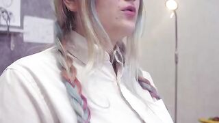 Doctor treated Lovely Dove with a blowjob and cream pie