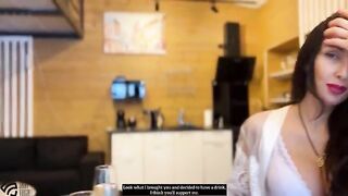 A hot mature woman got a shacking orgasm and cum in her pussy, embodying the sensual energy of Babes