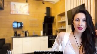 A hot mature woman got a shacking orgasm and cum in her pussy, embodying the sensual energy of Babes