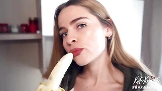 The hungry neighbor made an amazing eye contact blowjob