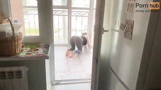 I helped my stepmom stuck on the balcony