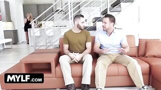 A hot cougar greeted the hero of the army with steamy milk in Mylf style