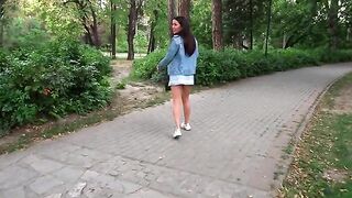 Babe got a quick cock in the park and came with cum in mouth
