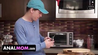 The hot MILF Dee Williams gets fucked by the boy next door