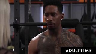 Muscle guy stuffed wet pussy and tight ass of ebony hottie Zaawaadi