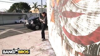 Curvy chick Roxxi Blair gets banged in the car