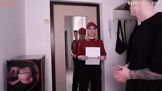 The delivery girl showed her lust to the random stranger in a steamy scene