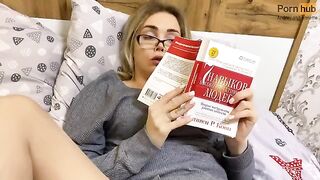 A mature woman read a book and got so horny she couldn't resist