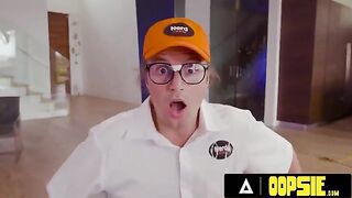 Jewelz Blu seduces nerds to fix her TV with steamy action