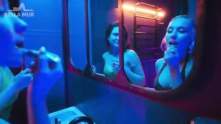 Babe picked up in the toilet of the night club
