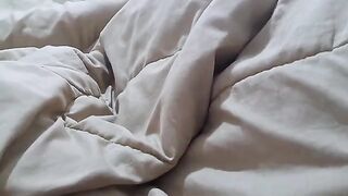 A chubby stepmom with an enormous ass shares a bed with her stepson