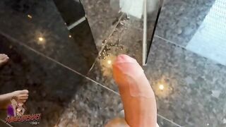 I spy on an Austrian girl in the shower and jerk off, it’s a big turn on