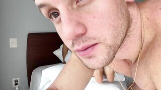 A blonde girl satisfies her lover with her slim body and skillful feet in a steamy homemade scene