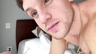 A blonde girl satisfies her lover with her slim body and skillful feet in a steamy homemade scene