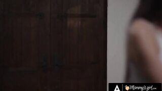 The stepsister replaced Laney Grey with her huge boobs in the kitchen