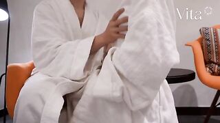 Don't work, come and have sex with me, young Chinese student