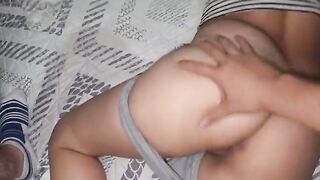 He came to her in his pajamas, she swallowed the semen