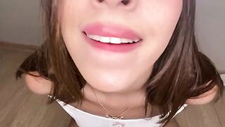 Skinny teen Julie Oliver fucks alone and talks dirty to make you cum