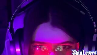 A gamer girl was fucked hard, and she came like crazy in the first person POV