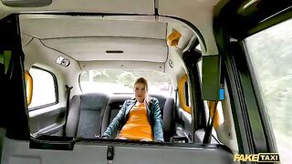 A fake taxi driver screwed a red-haired slut, Kiara Love, in the car