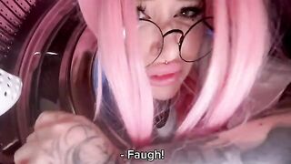 My stupid stepsister got stuck in the washing machine and I pulled my cock out