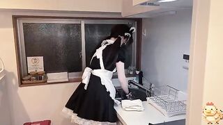 When a friend is still an entertainer, it's like a cosplay show