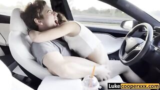 A hot girl got fucked by a guy in his car on the way home