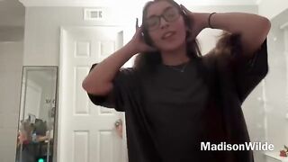 Latina teen gets her BF’s cock sucked with passion