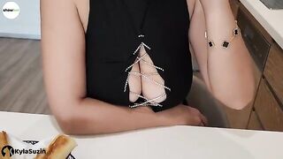 The girl is looking for excuses to get cum
