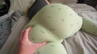 Sensual fuck with a thick ass girl when her panties are on the side