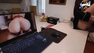 The cute slender girl fixes the laptop and gets rewarded with sex