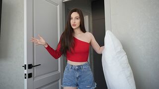 I share a bed with my little stepsister, a steamy family setup