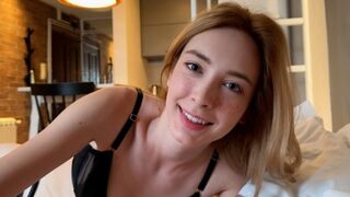 A hot morning encounter with a passionate girlfriend, just for lonely hearts