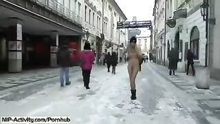 The student becomes a shameless one and shows her boobs in the street