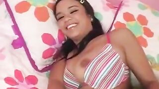 Young brunette finishes her blowjob with a cumshot on her face