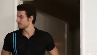 A guy with big cock fucks sexy mulatto in a condom