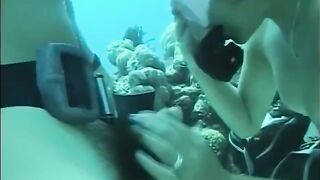 A man has sex with a hairy girl in the water