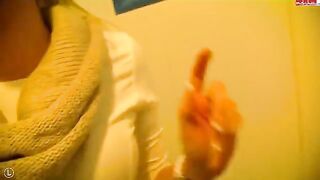 Girl sucks cock of a stranger in the toilet