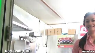 A hot girl is fucking for the sake of money
