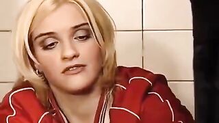 A hot girl had sex accidently in the washer in the toilet