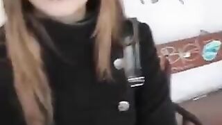 A girl is not embarrassed to do blowjob in public places