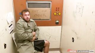 A girl took a cumshot inside her from a guy with pleasure