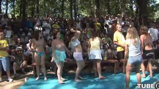 Sexual girl is having fun with a guy in the forest, it’s her passion