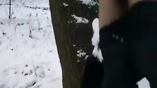 A couple tried to freeze their intimate moment with a unique twist