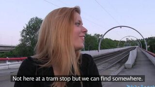 Blonde girl was fucked in the bushes on Karachi by a pick-up guy