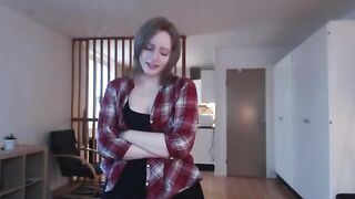 You're too big! Hot babe struggles with massive dildo