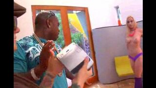 A blonde girl fucked in her Malibu by a Negro who leaves his seed