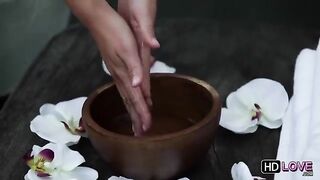 A massage turns into a erotic sex with a friend in HD