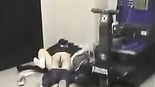 He kicked his jeans and began to fuck girlfriend in ass