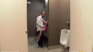 Fucking with a waiter in the restaurant toilet is the best